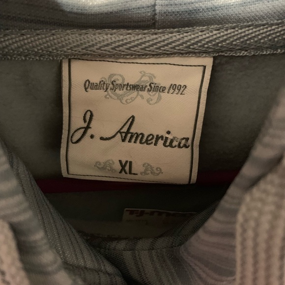 Women’s Ohio State Hoodie - XL - Picture 3 of 3